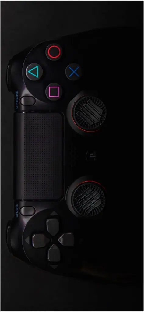 dunkler controller fuer videospiele im fokus