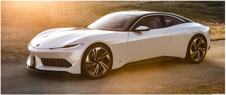 futuristisches auto in der abendsonne