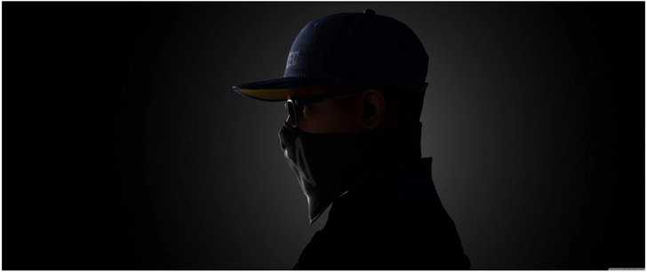 geheimnisvolle silhouette einer person mit maske und cap