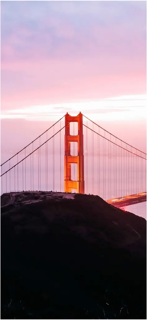 golden gate bridge bei daemmerung in san francisco
