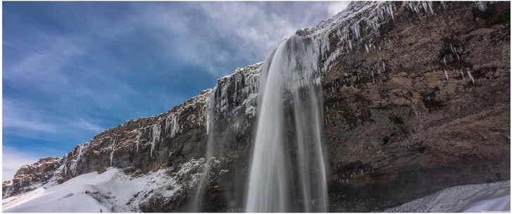 seljalandsfoss wasserfall in island im winter