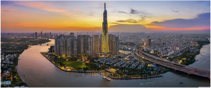 sonnenuntergang ueber ho chi minh stadt